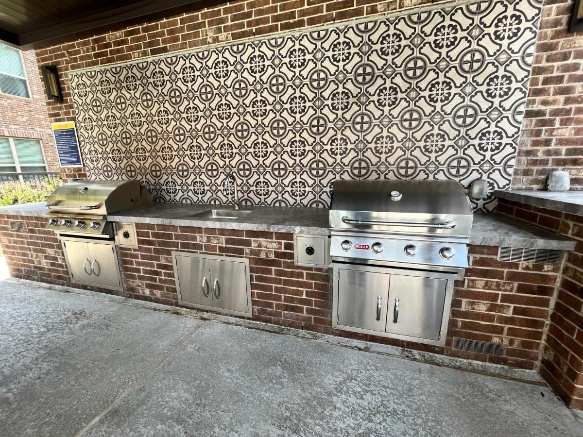 شقة Comfy Abode Near Bush Airport هيوستن المظهر الخارجي الصورة