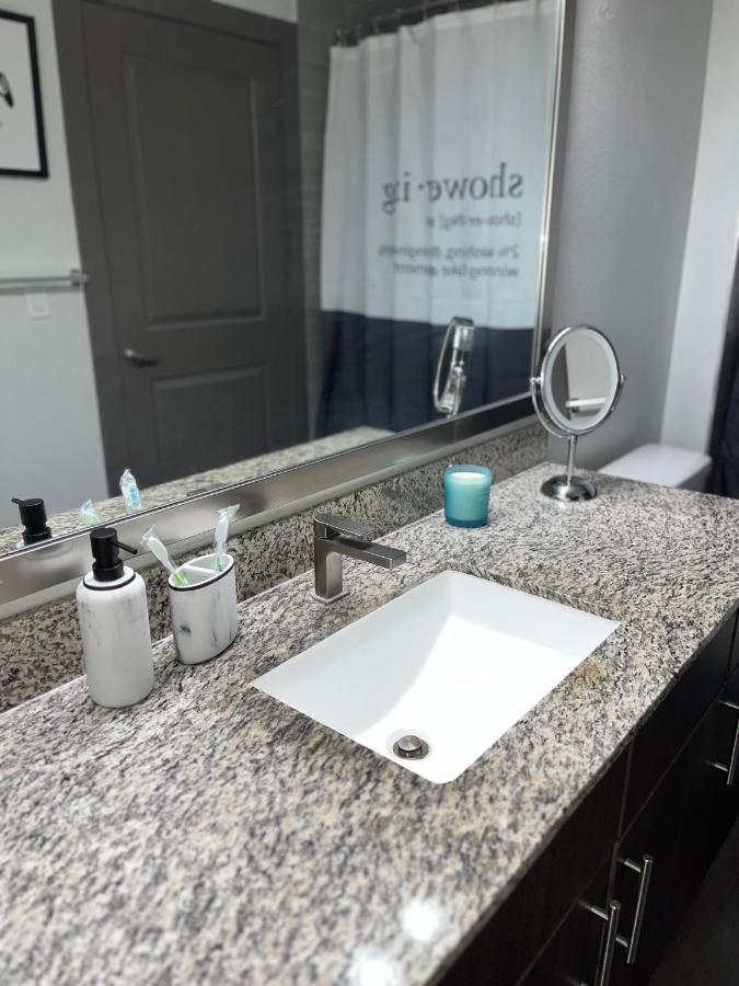شقة Comfy Abode Near Bush Airport هيوستن المظهر الخارجي الصورة